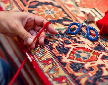 خدمات تخصصی و حرفه ای رفوی فرش در قالیشویی جمهوری 